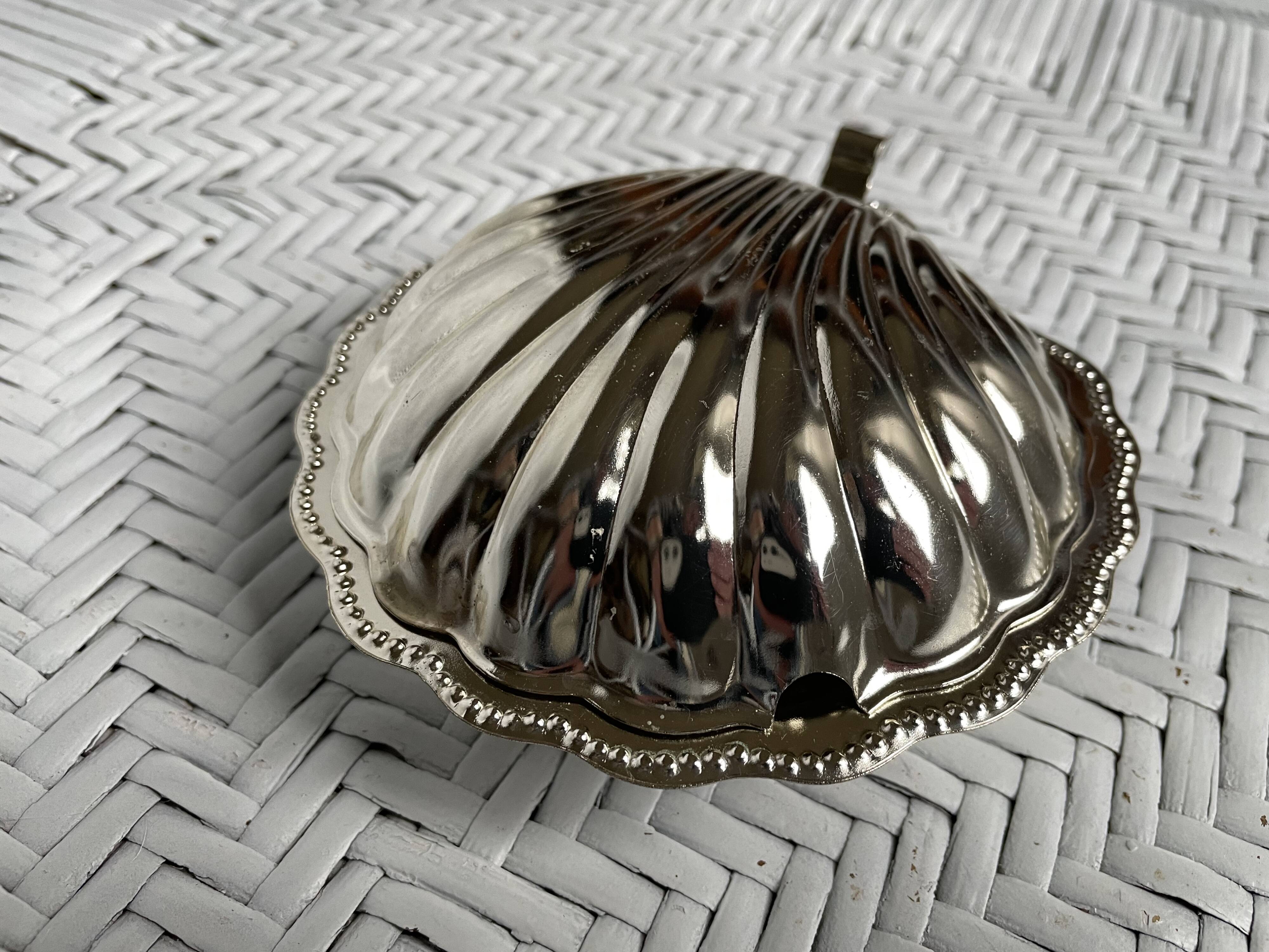 Beurrier en forme de coquillage vintage