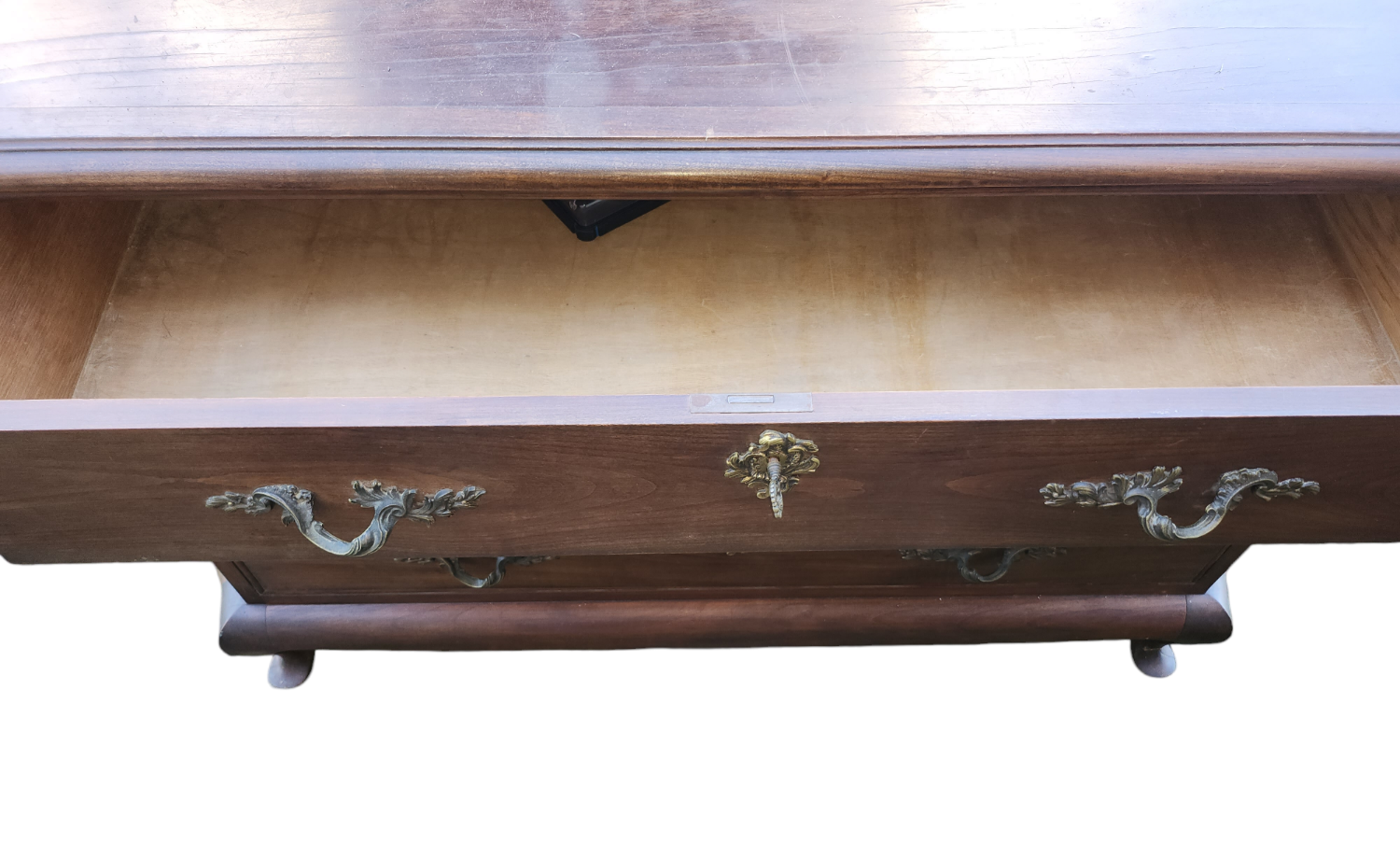 Bar chest of drawers