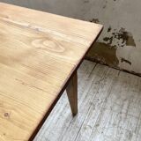 Farmhouse table with spindle legs 2.50m