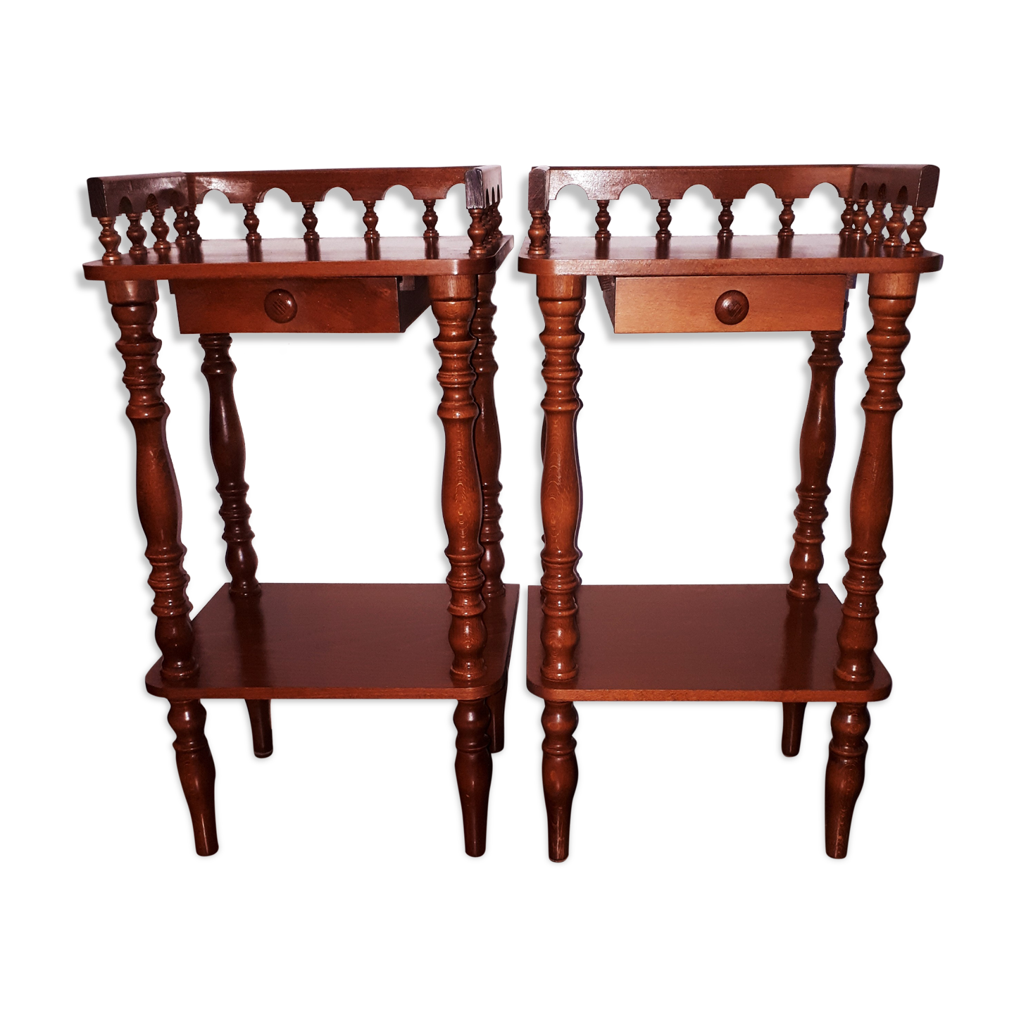 Paire de tables de chevet