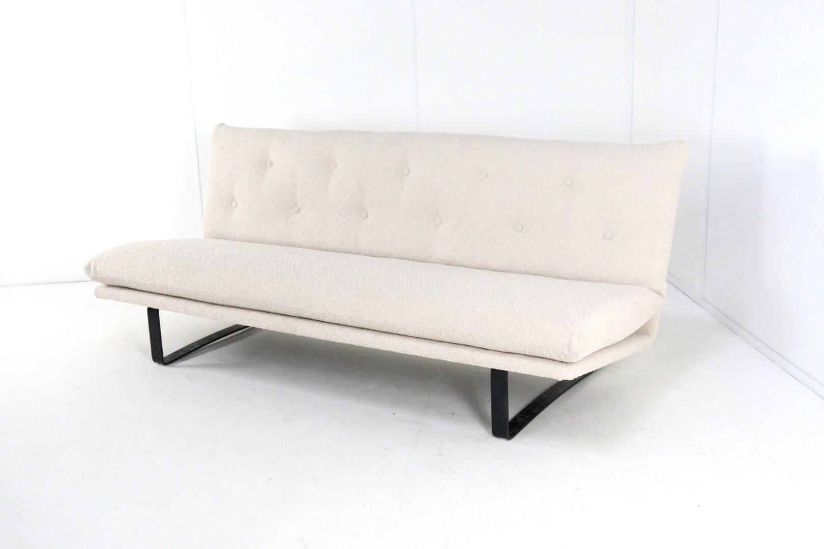 Kho Liang Ie Artifort sofa C684 - new upholstery teddy fabric