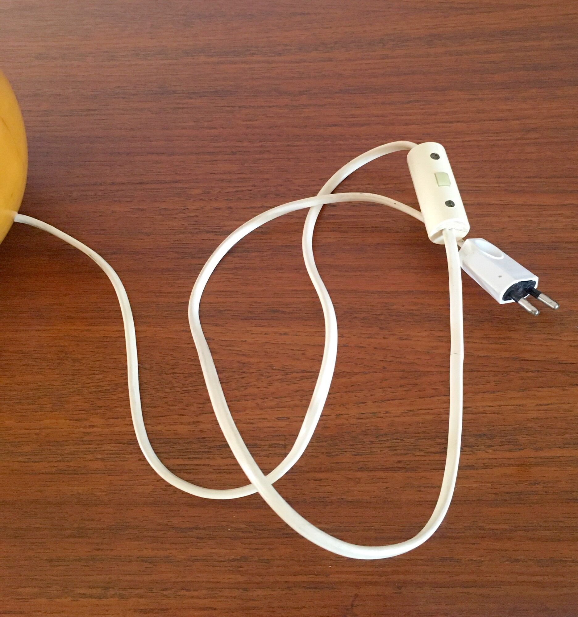 Vintage lamp in solid elm lampshade in wool 70s