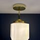 Suspension / plafonnier globe vintage carré en opaline blanche