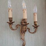 Solid bronze wall lamp