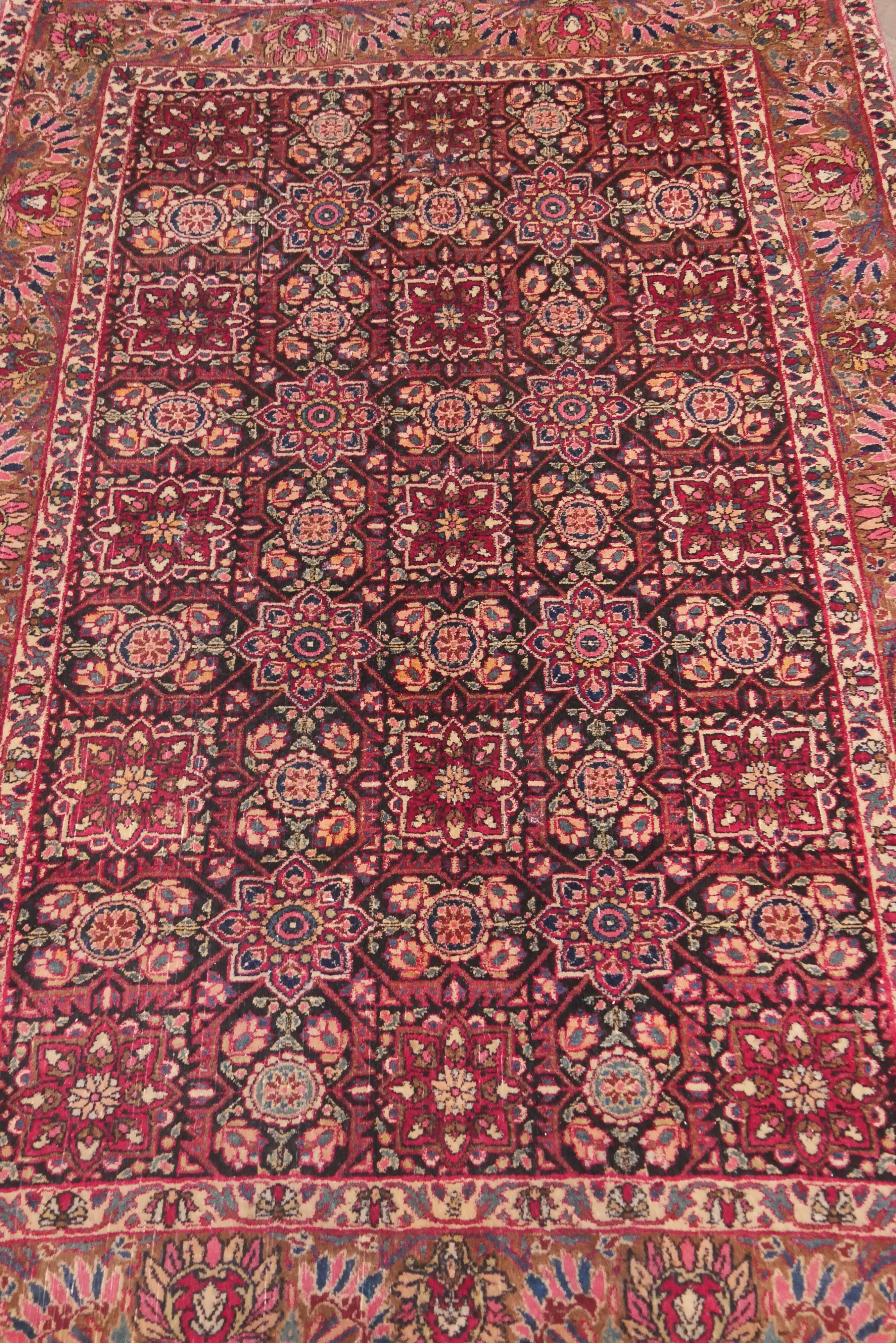 Tabriz handmade antique persian rug 194 x 130 cm