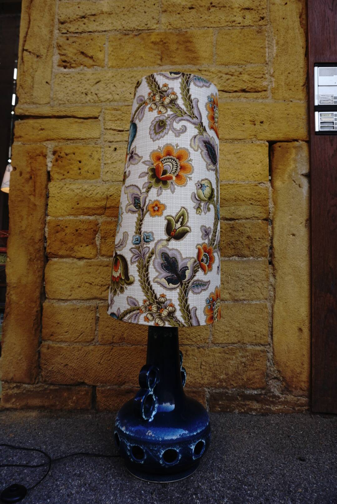 Fat lava floor lamp - 1970s