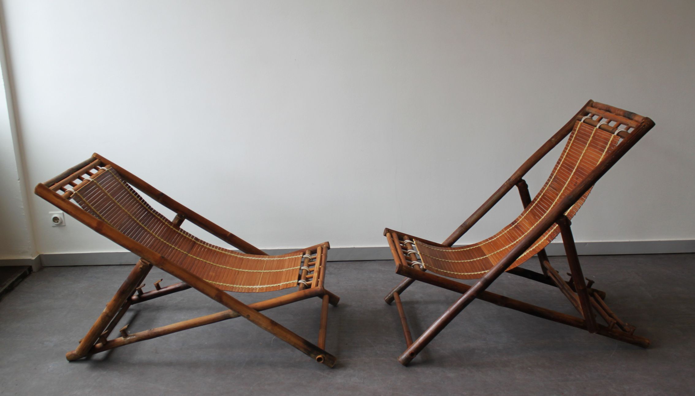 Paire de chiliennes en bambou, 70's.