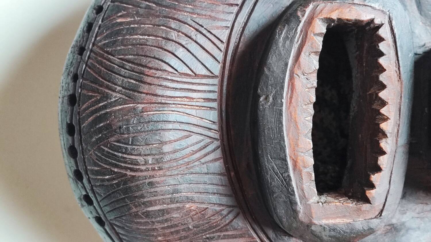 Large African mask - Mbunda Sachihongo - zambia