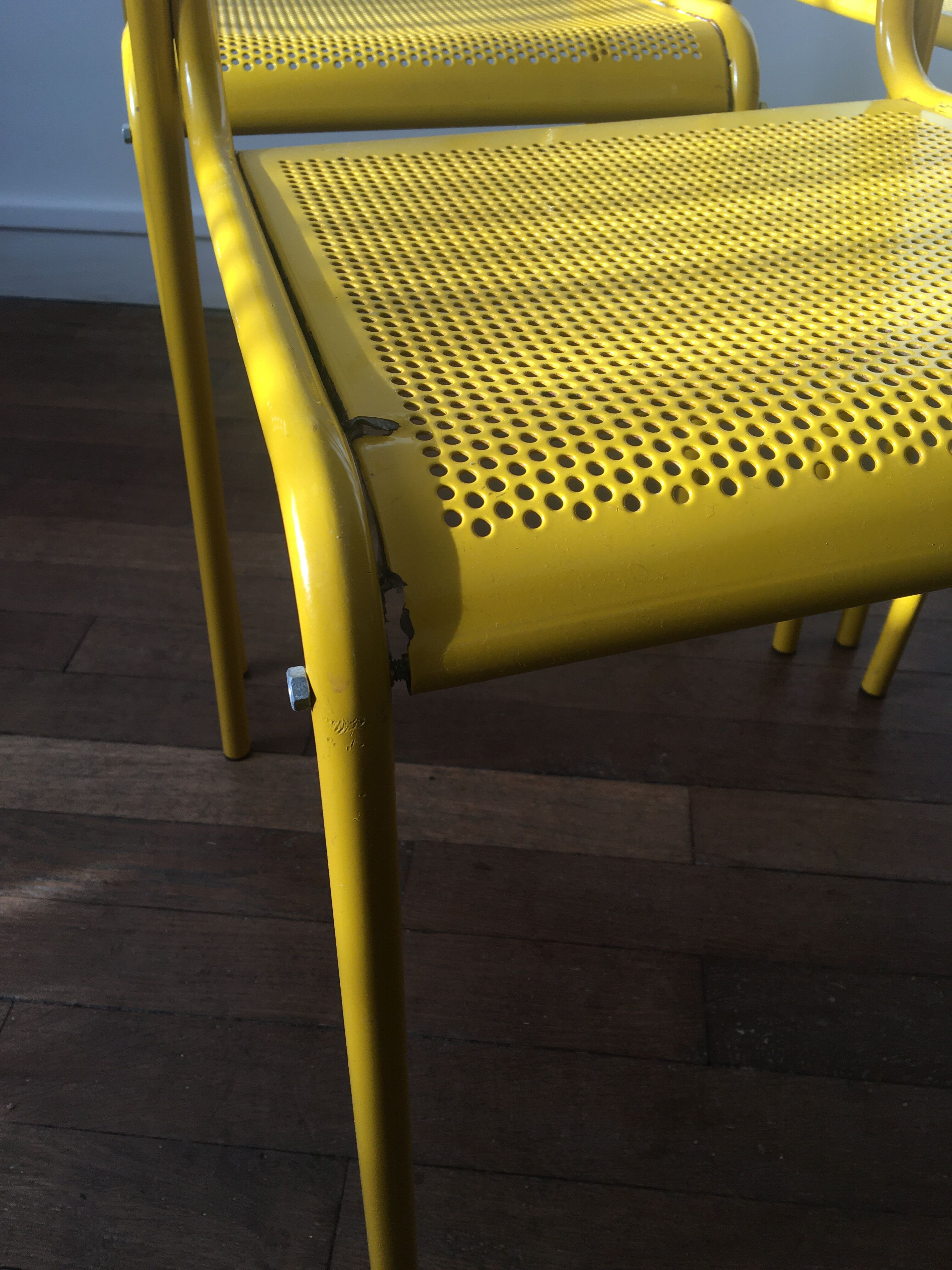 4 vintage metal chairs 1980