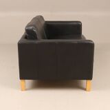 IKEA “Karlstad” — Leather Sofa — Scandinavian Classic with Clean, Timeless