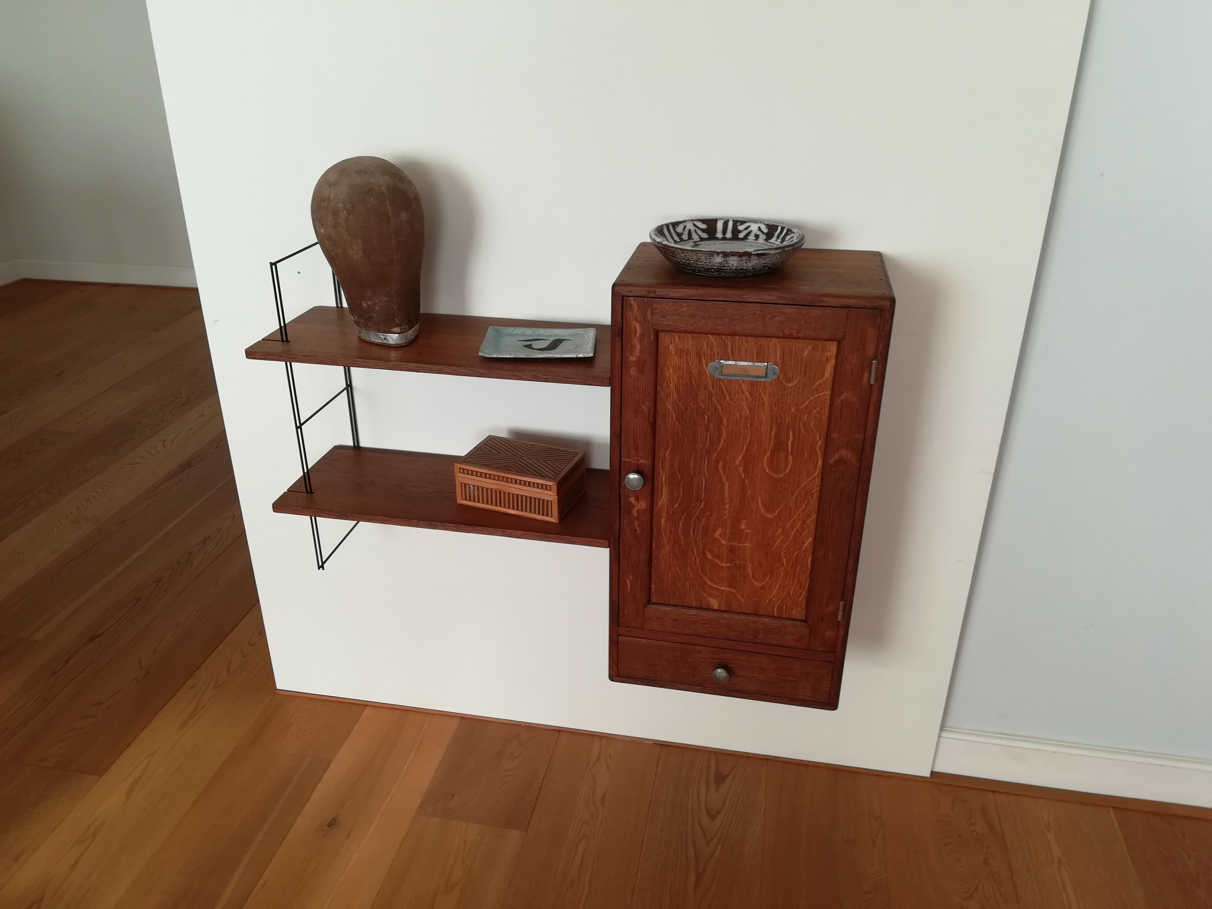 Shelf/wall cabinet