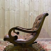 Fauteuil, rocking-chair, chesterfield en cuir havane