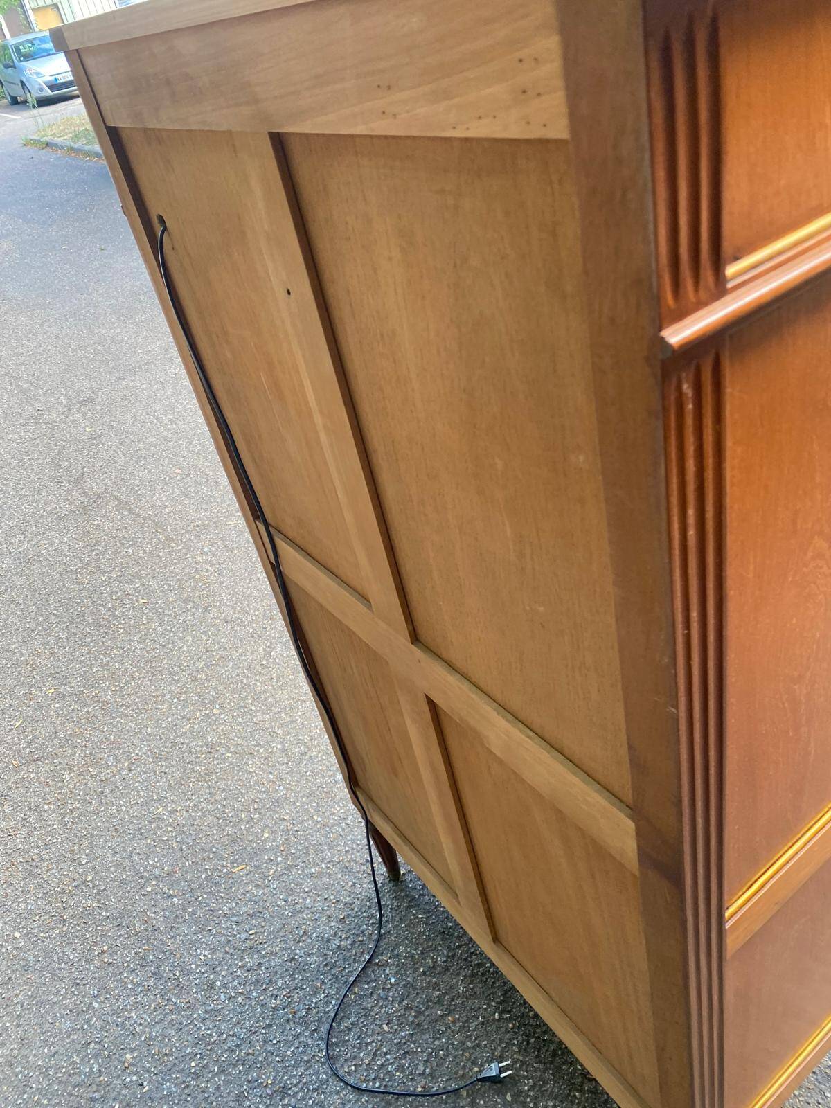 Secretary with drop-leaf in Louis XVI style, made of solid wood and brass, desk/commode.