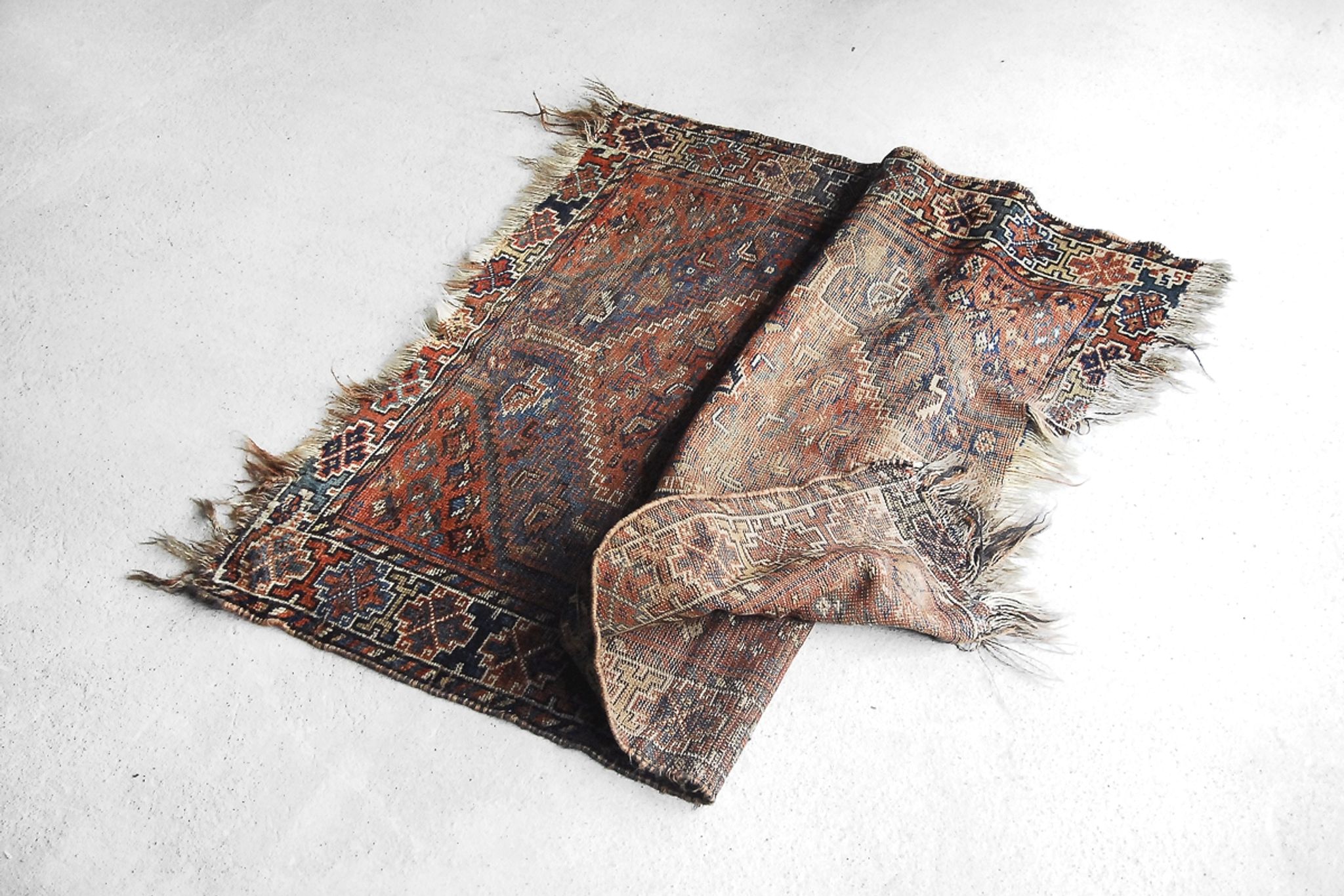 Tapis ancien tissé à la main, 1850 shiraz persan 150x110cm
