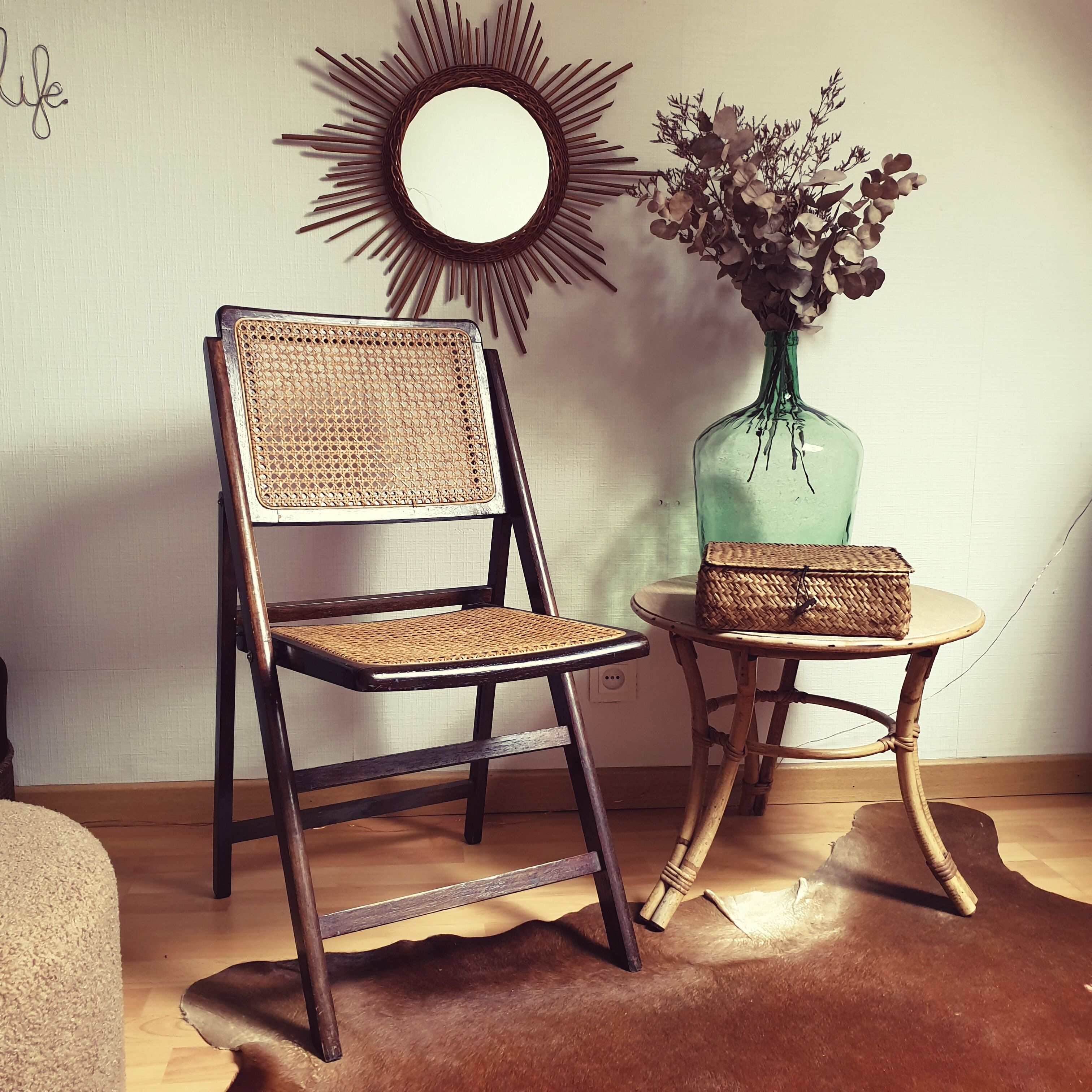 Vintage wood chair and folding cannage 60s