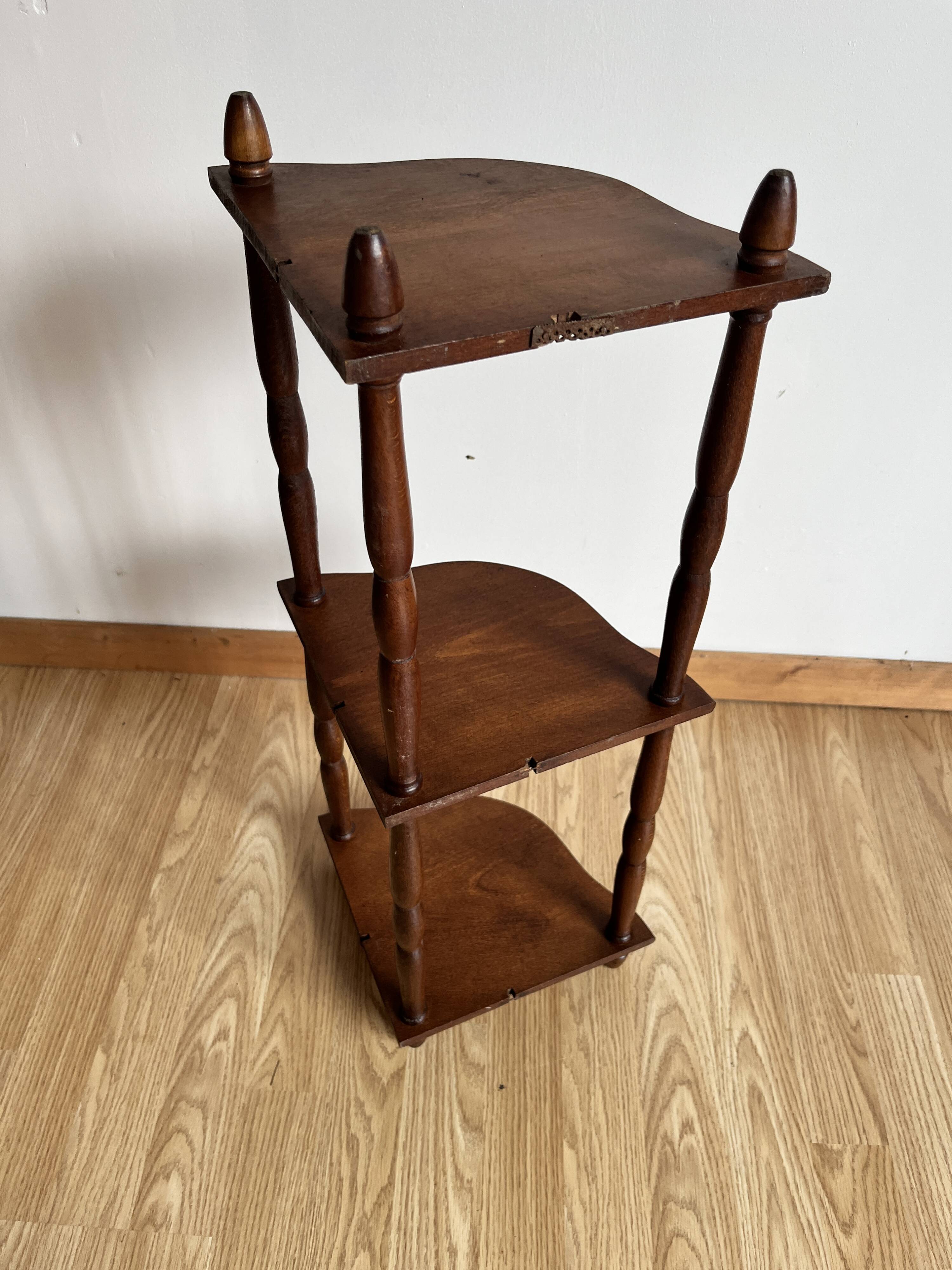 Étagère d'angle bois
