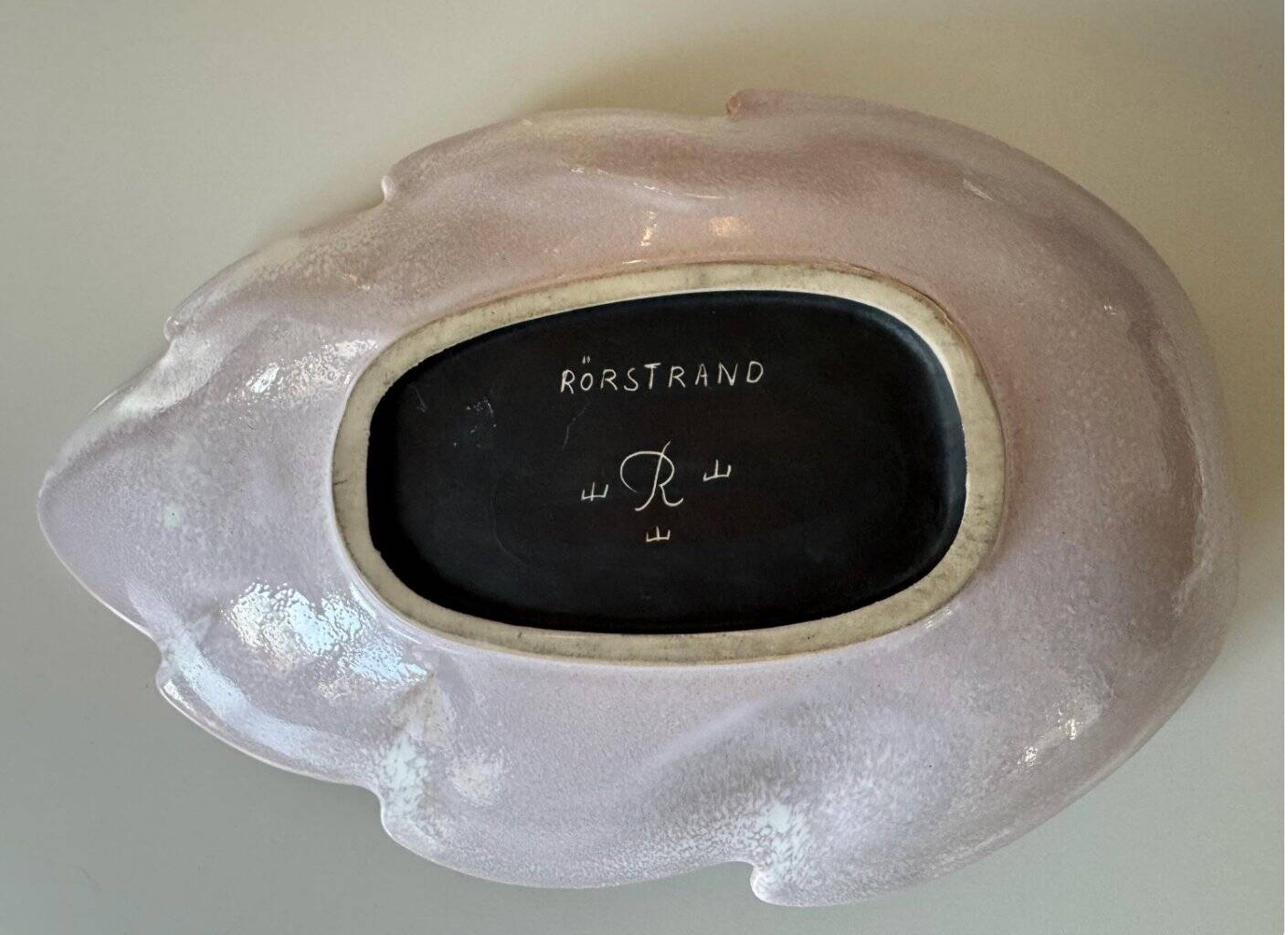 Large leaf-shaped stoneware bowl by Gunnar Nylund for Rörstrand, Sweden 1960s
