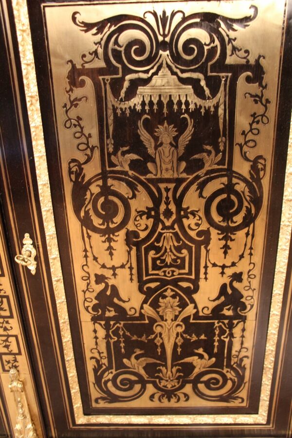 Buffet a hauteur d'appui en marqueterie boulle