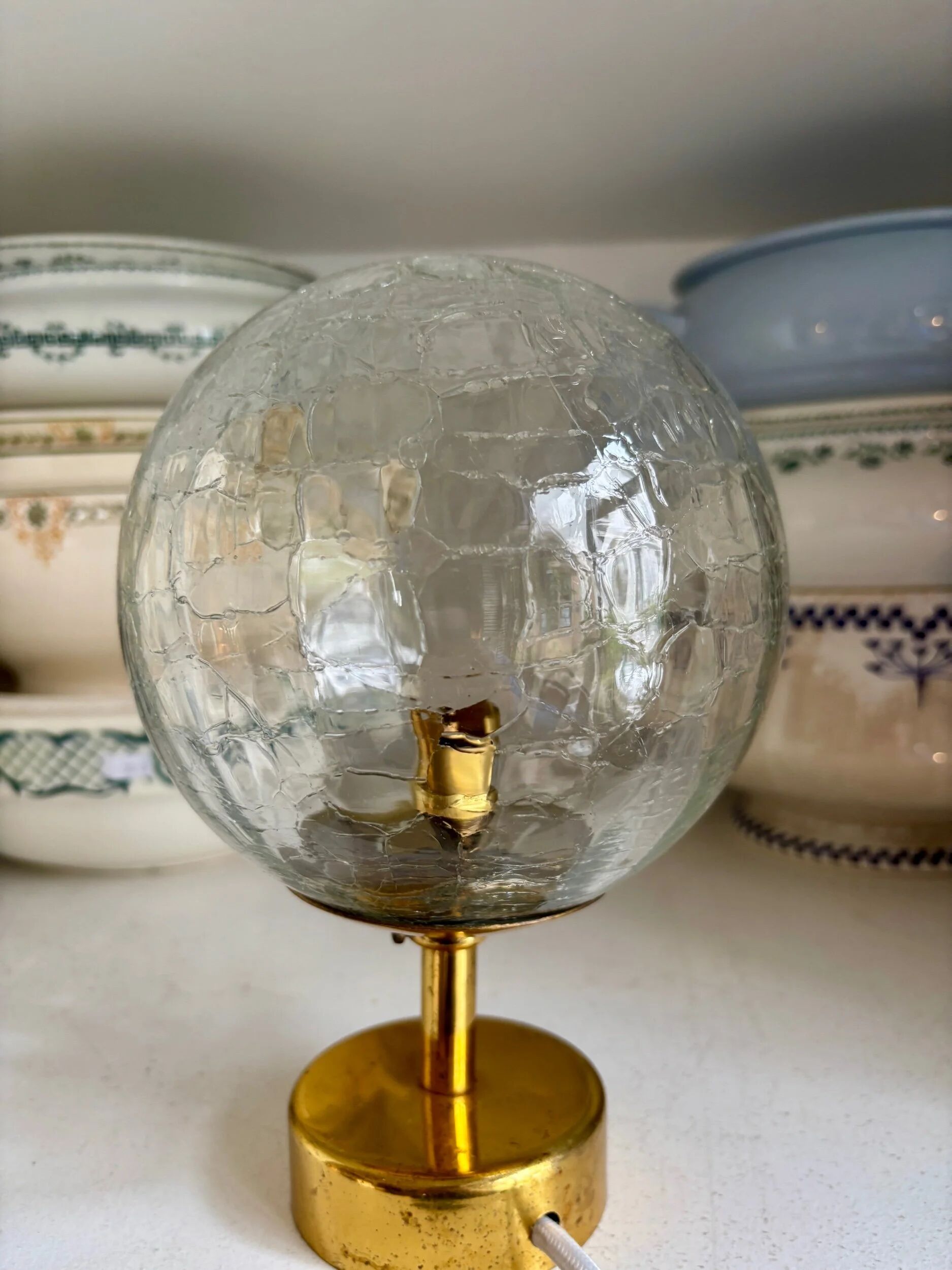 Cracked glass and gold metal table lamp