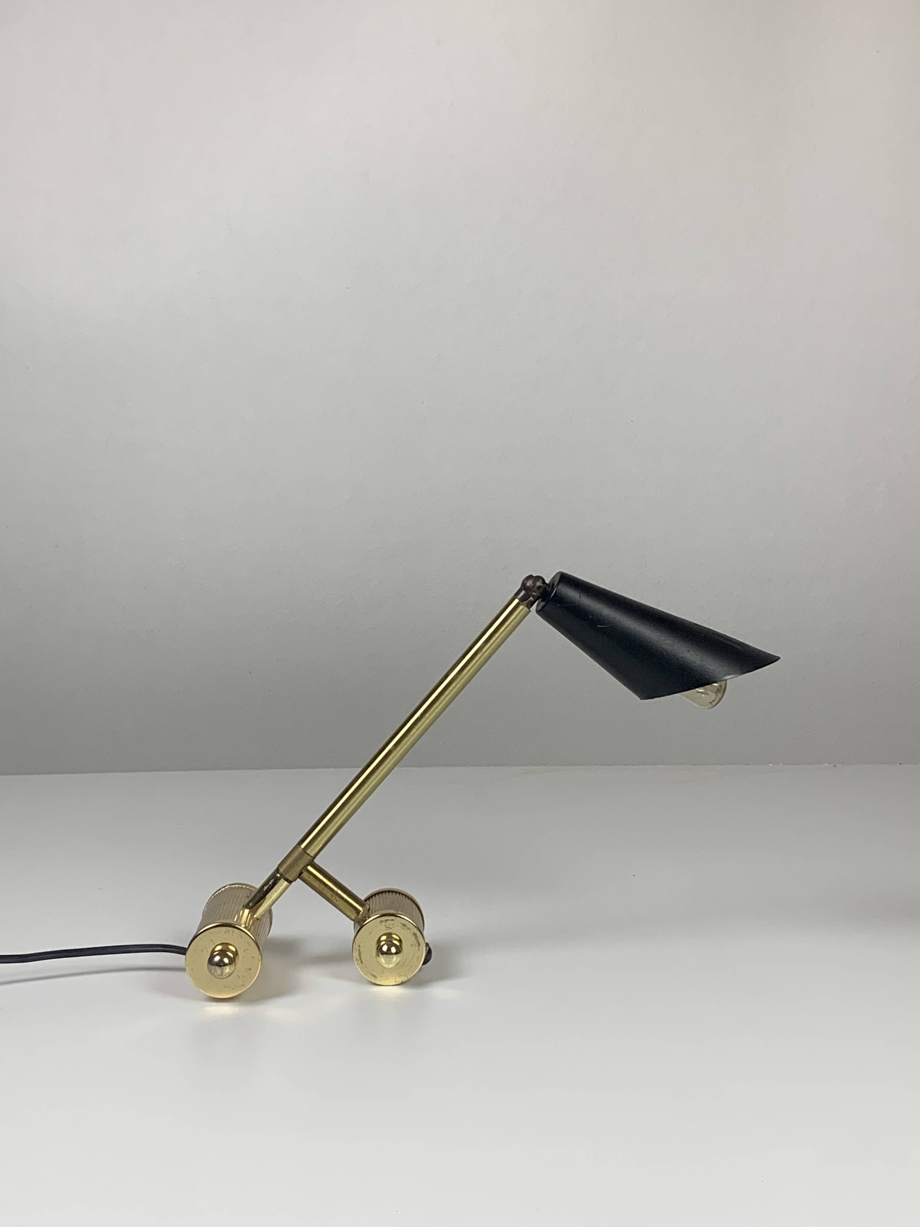 Small midcentury adjustable diabolo counter balance architectural desk lamp, 1960s