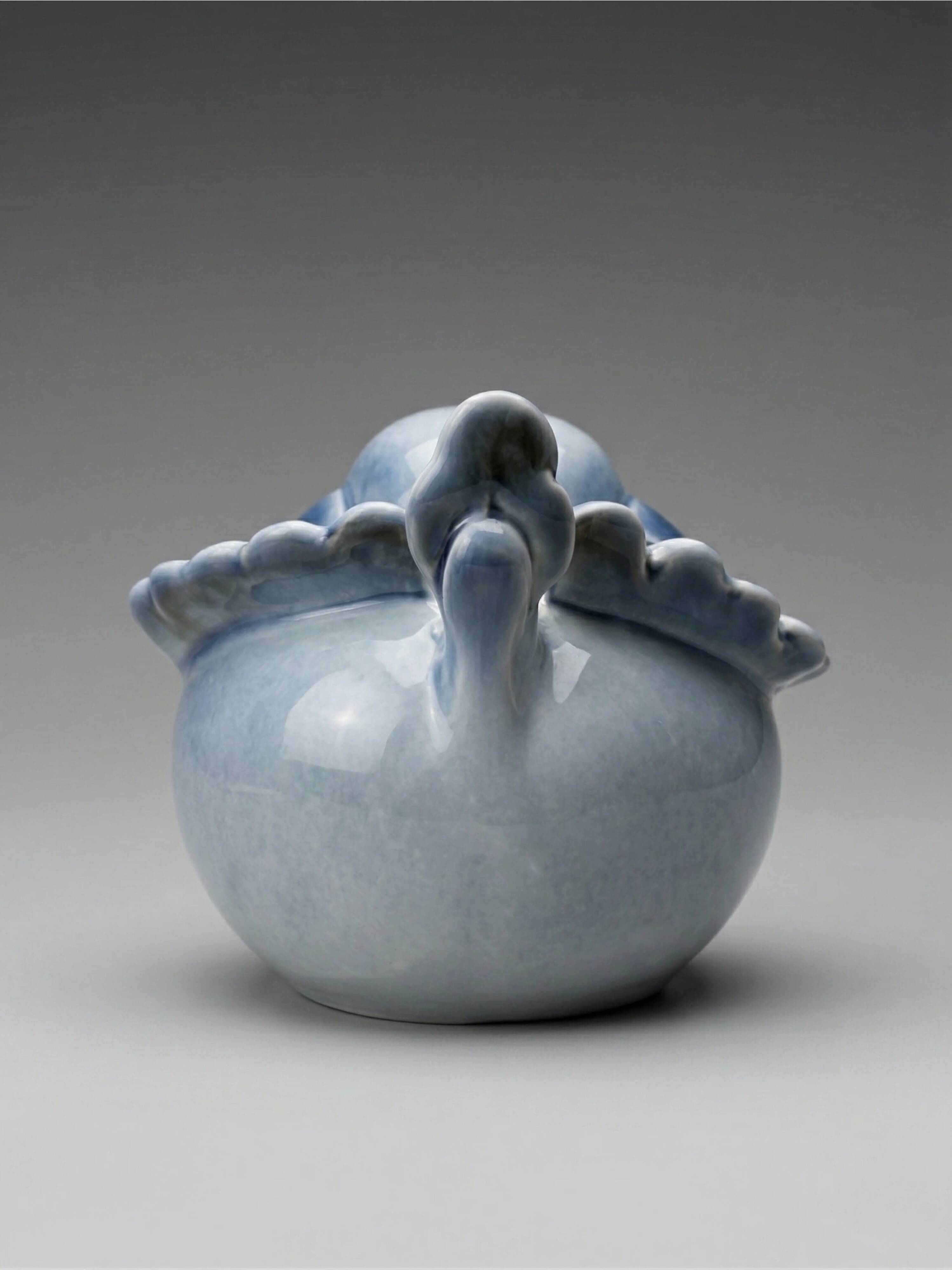 Decorative porcelain bird Virebent – Vintage French ceramics