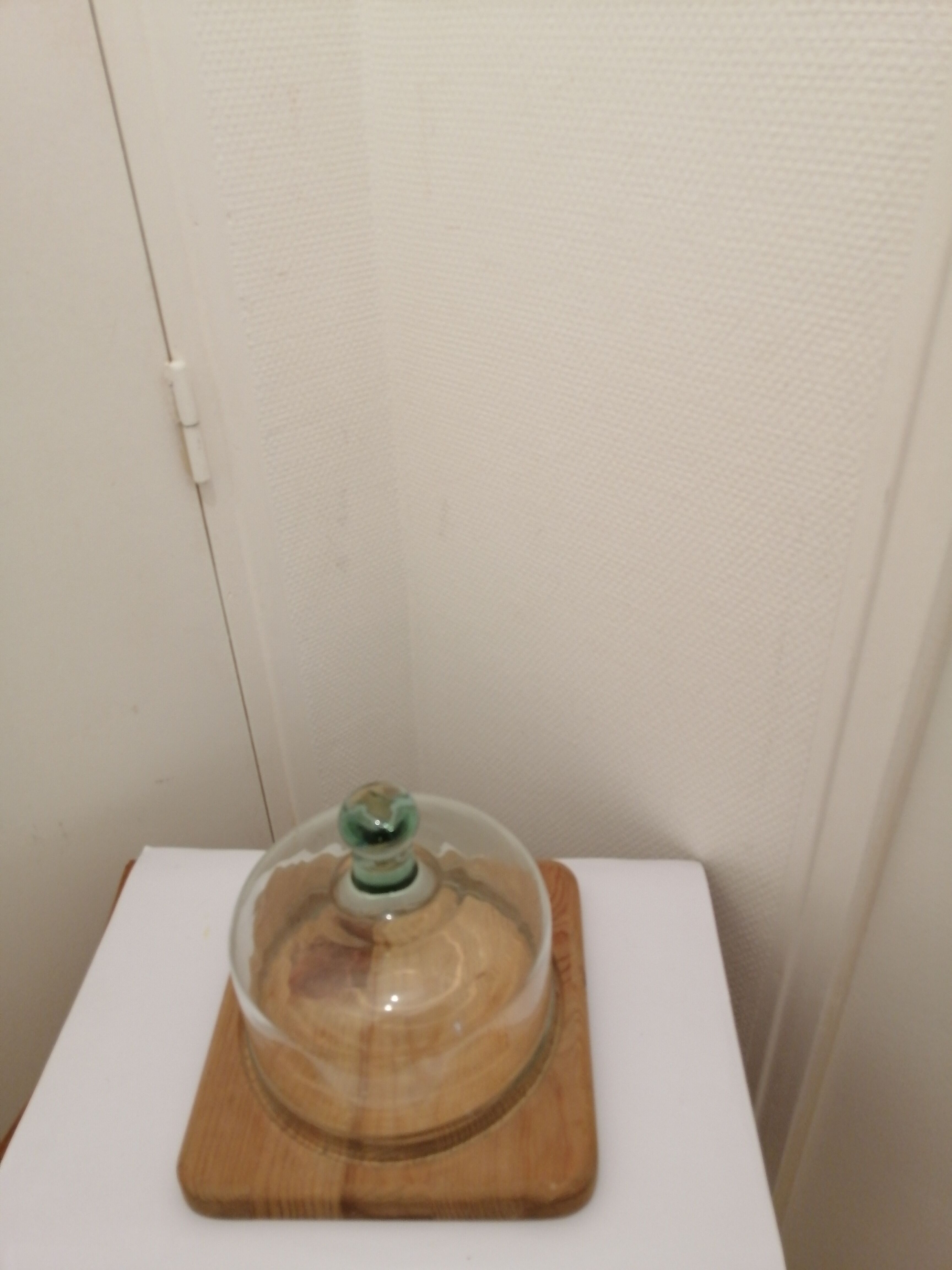 Square cheese platter with domed bell