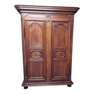 Armoire de chateau  Louis