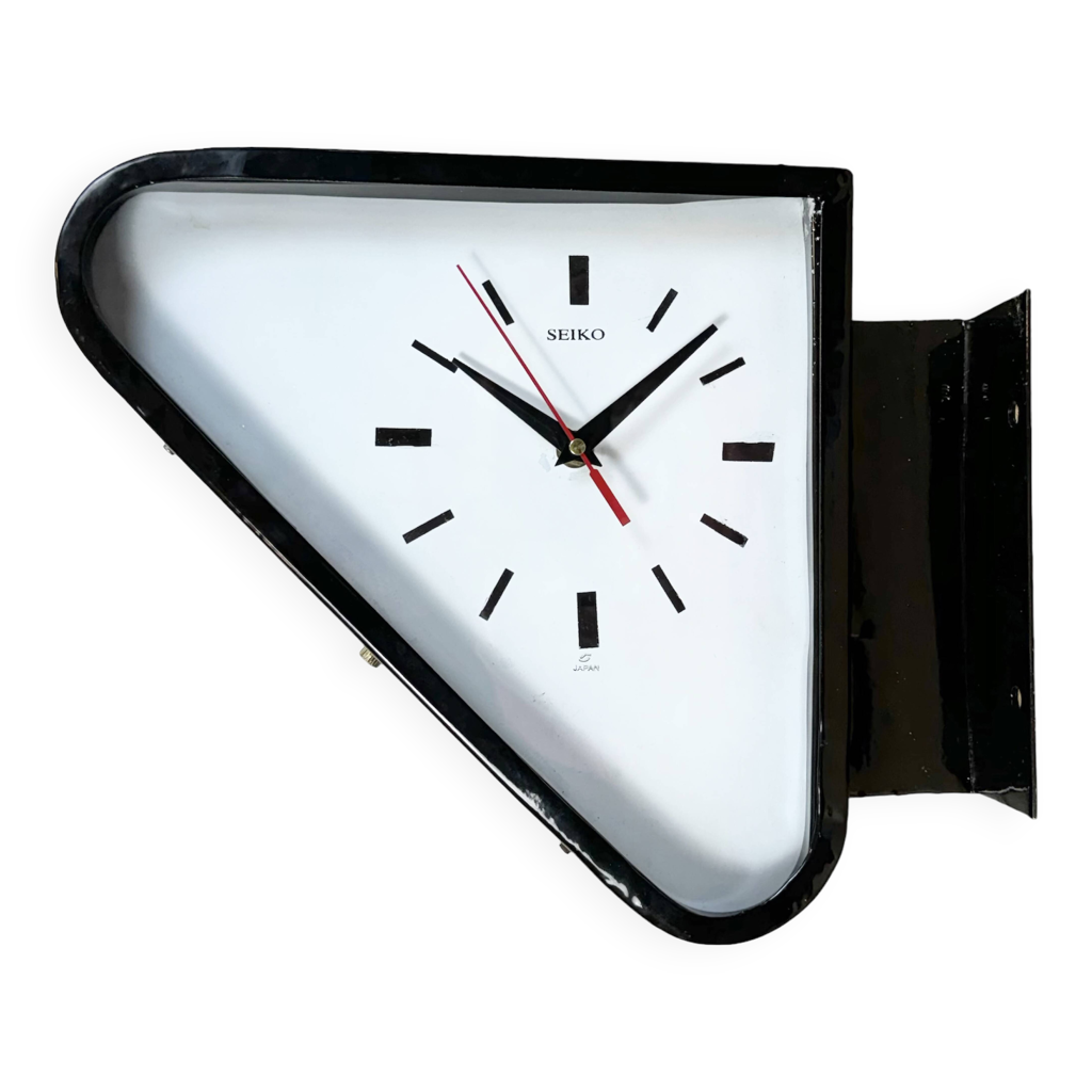 Horloge murale 8 double face suspendue en métal gare plate-forme