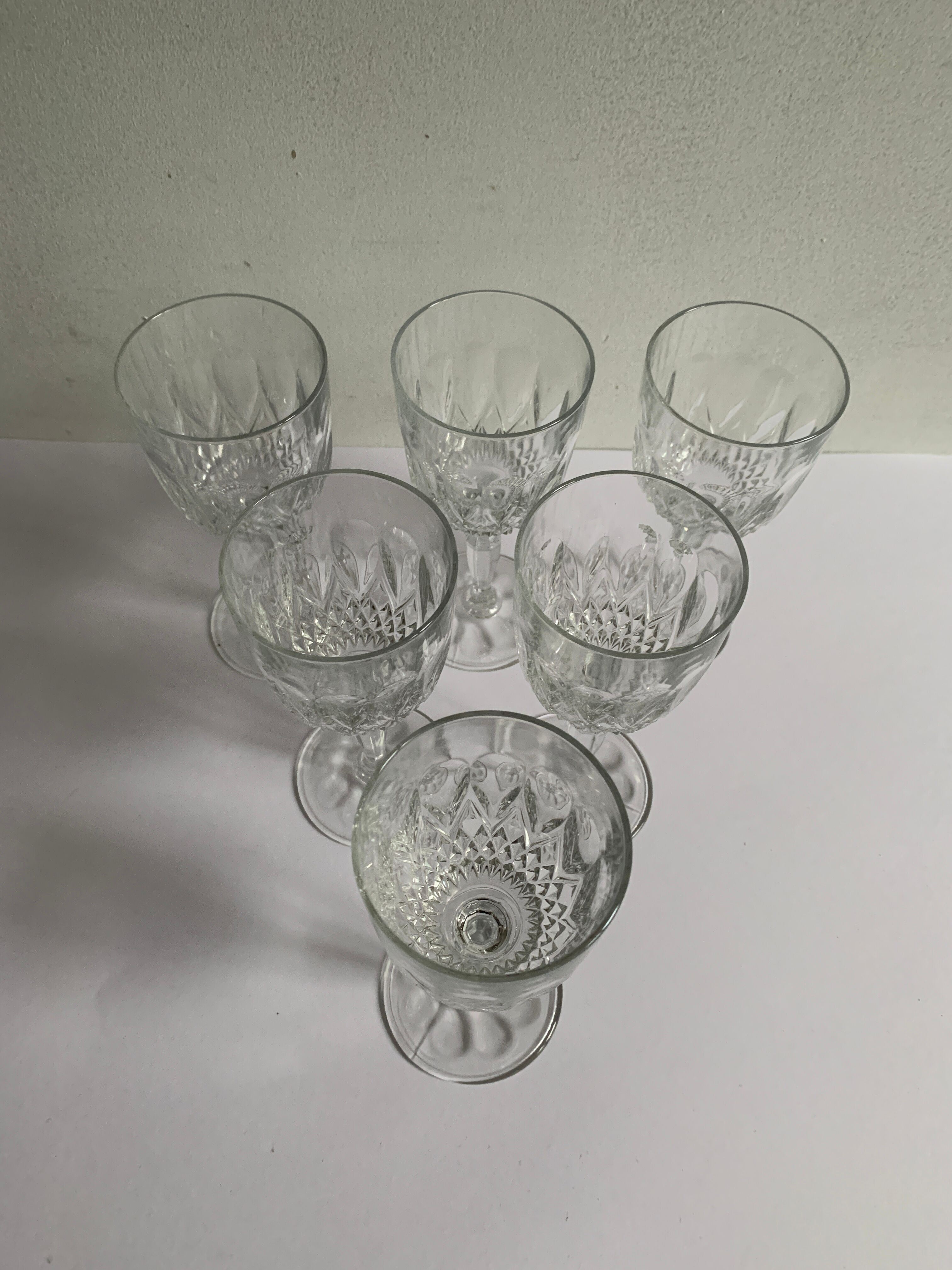 6 crystal wine glasses