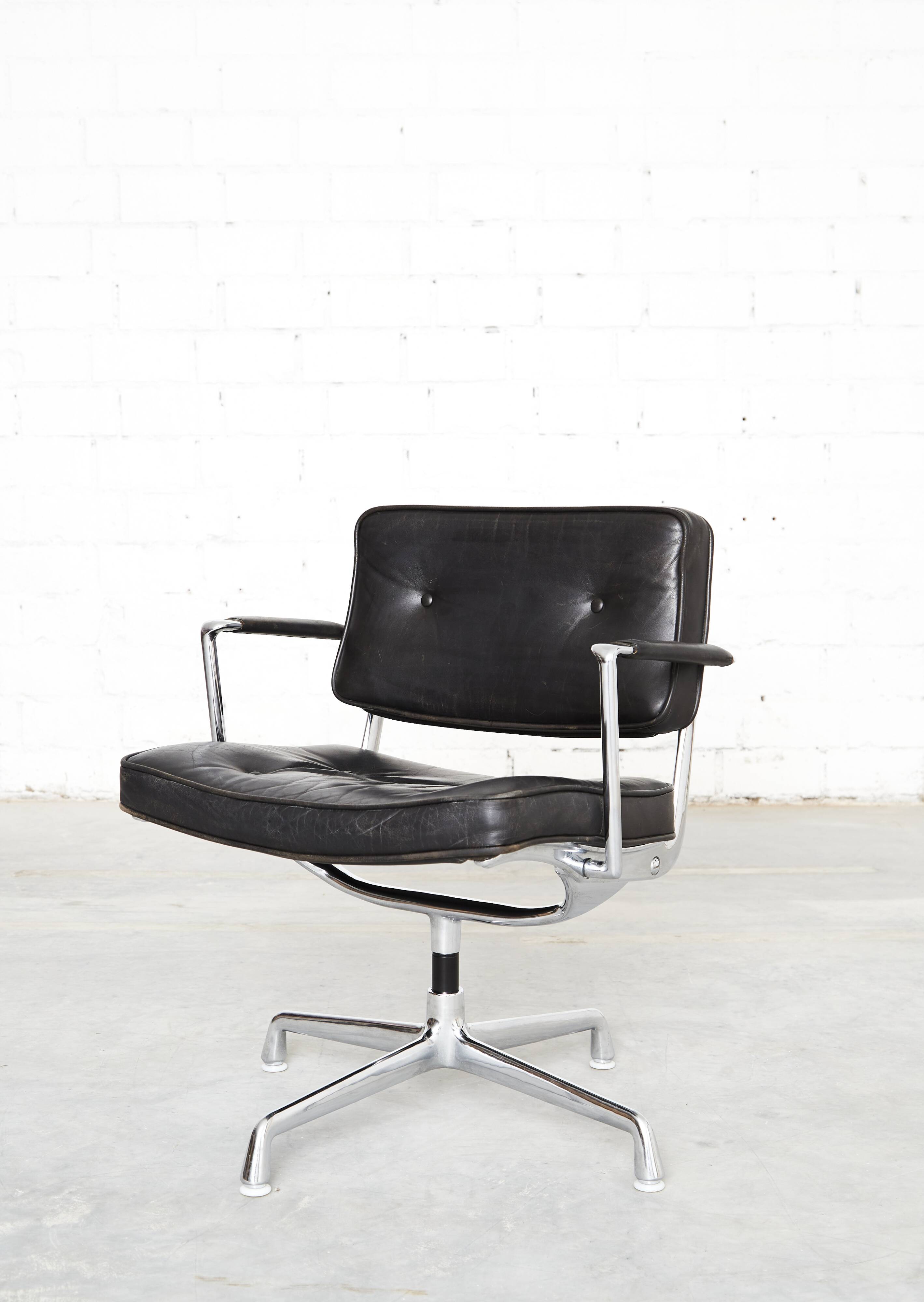 Chaise de bureau intermédiaire ES102 de Ray & Charles Eames pour Herman Miller