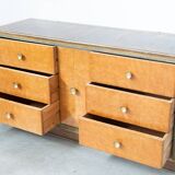 Comò in radica di betulla, con maniglie in ottone, 1950