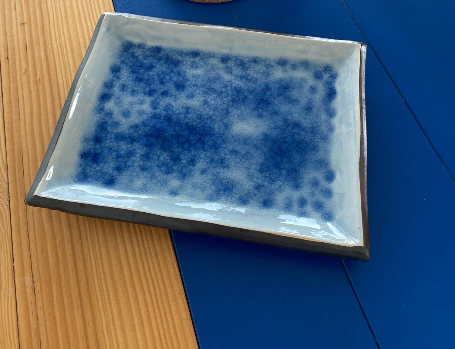 Ceramic dish/empty pocket