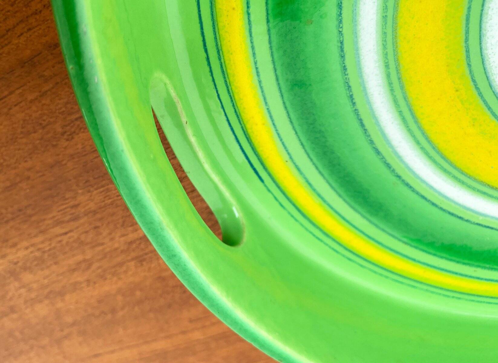 Italian ceramic platter from the mid-century by Bitossi for Rosenthal Netter, 1960s.