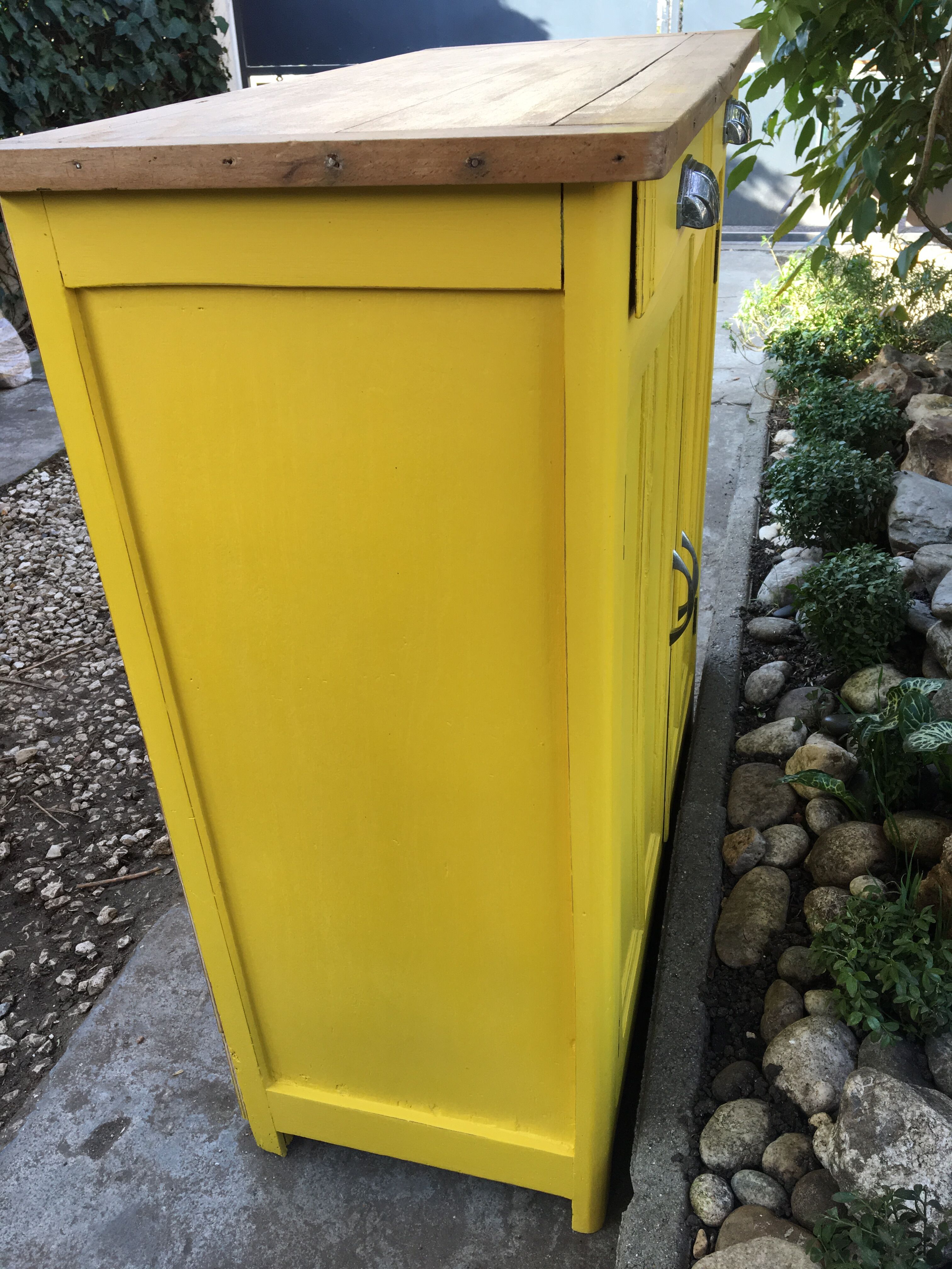 Former parisian buffet