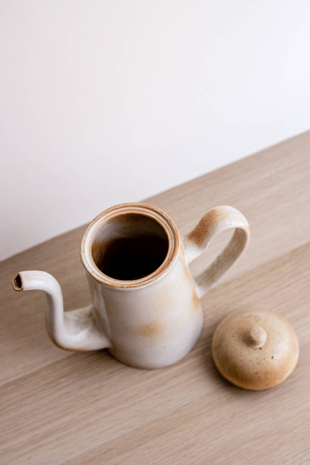 Enameled stoneware coffee pot