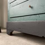 Green hosiery wardrobe