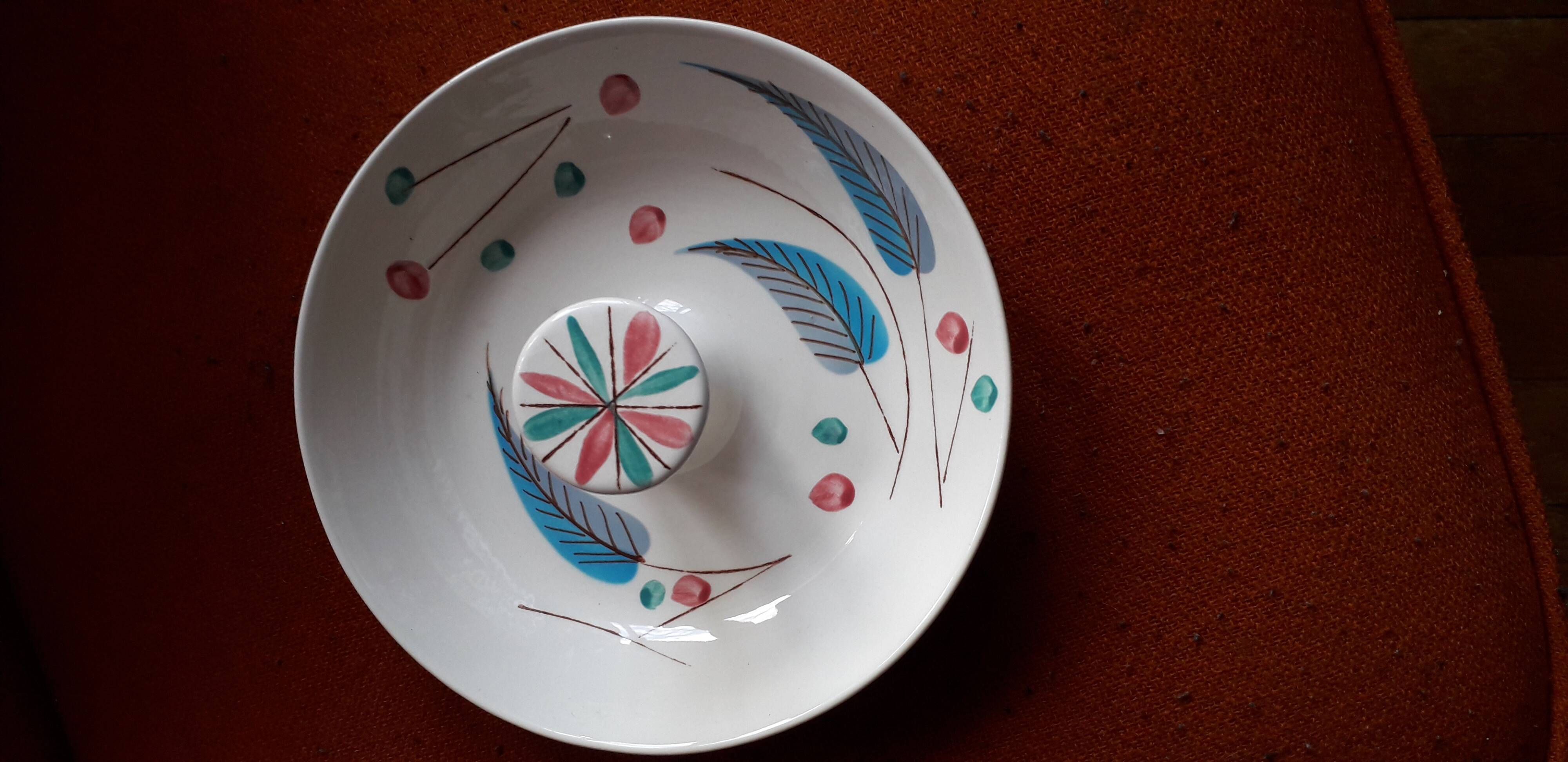 Very original vintage Belgian ceramic empty pocket