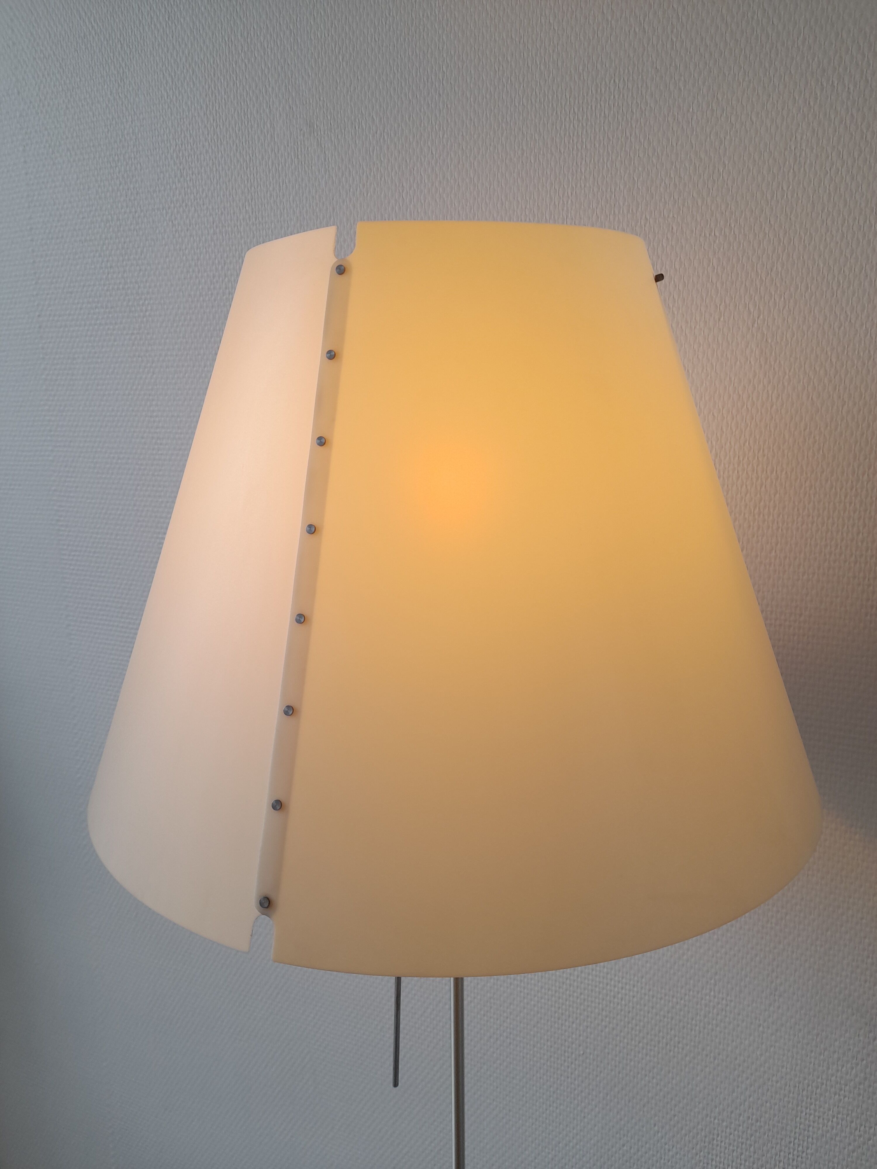 Costanza D13 floor lamp by Paolo Rizzatto for Luce Plan