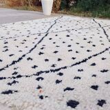 Traditional handmade Berber rug size 150 x 250 cm