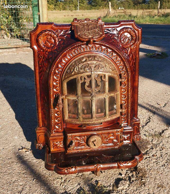 Poêle à coque de charbon Faure Revin modèle Gallia de style Art nouveau ...