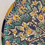 Morocco Ghotar Fez XVIIIth Polychrome earthenware blue, yellow, brown, green on a white background. 32.5 cm