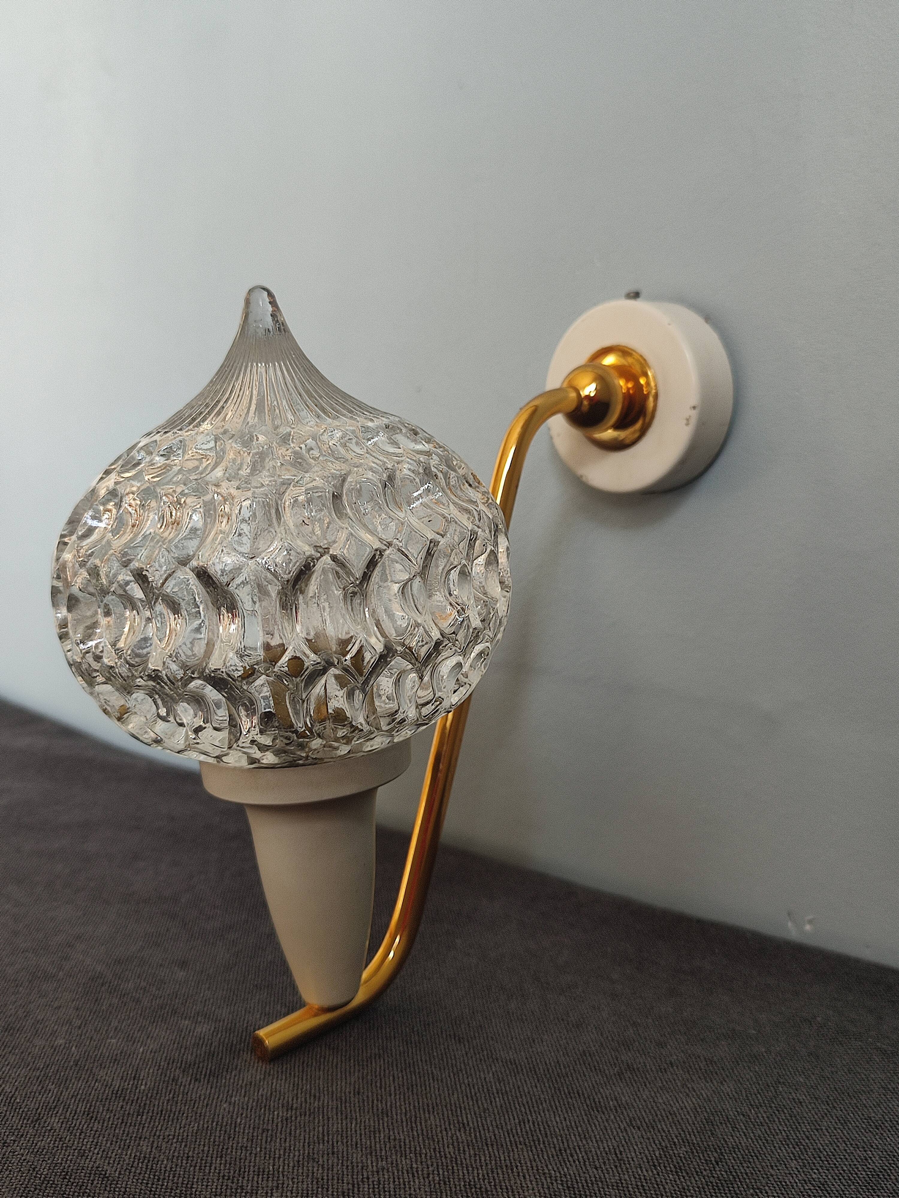Small wall lamp in brass and vintage glass