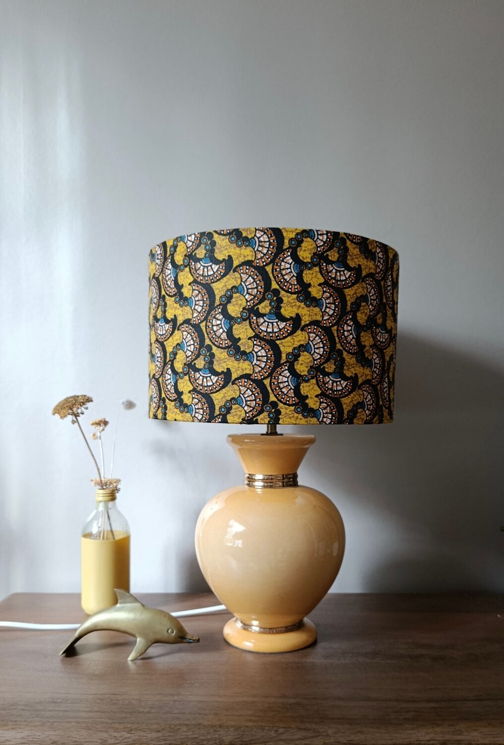 Yellow and gold ceramic table lamp | Kotska, saffron wax lampshade