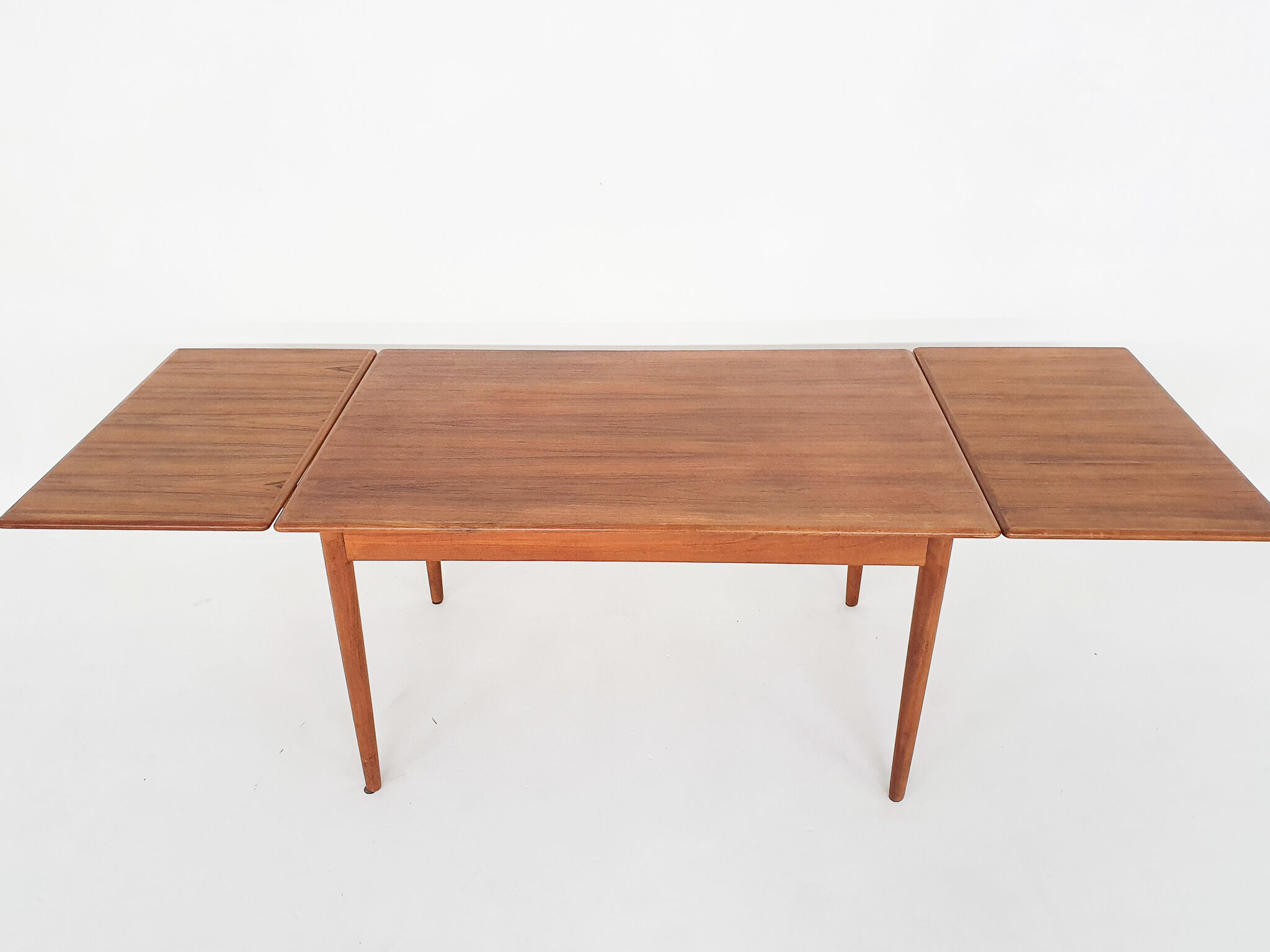 Scandinavian modern teak extendable dining table, 1950's