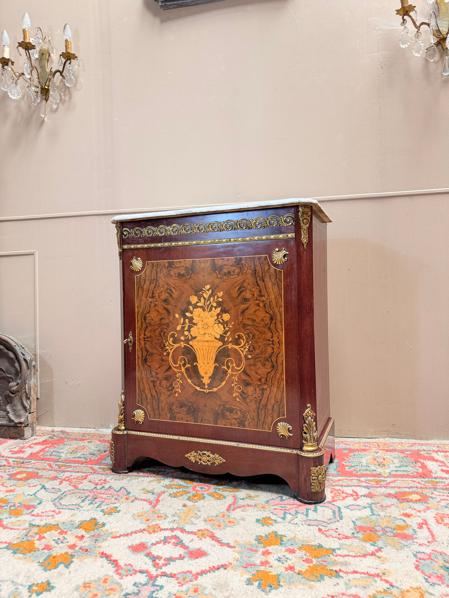 SUPPORT FURNITURE IN NAPOLEON III STYLE MARQUETRY