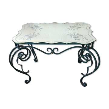 Table d’appoint en fer forgé et miroir gravé