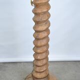 Screw press lamp