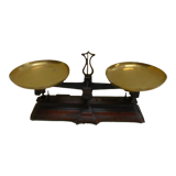Antique kitchen scale balancetout and weight set in box