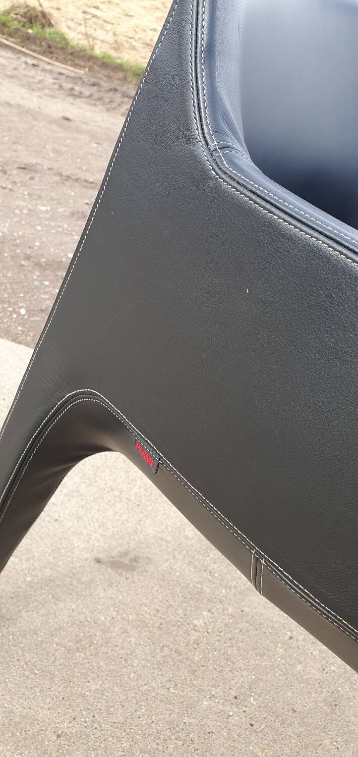 4 black armchairs Plank Claudio Bellini Mon Ami