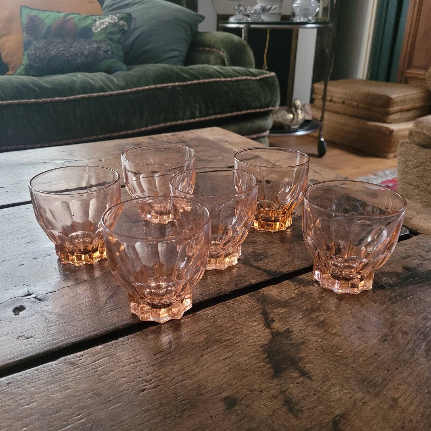 6 late Art Deco rosé glasses – molded star base